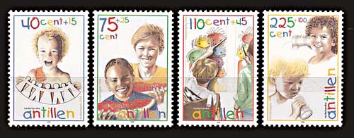 1998 Kinderzegels - Klik op de afbeelding om het venster te sluiten