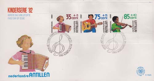 1982 Blok Kinderzegels, muziek - Click Image to Close